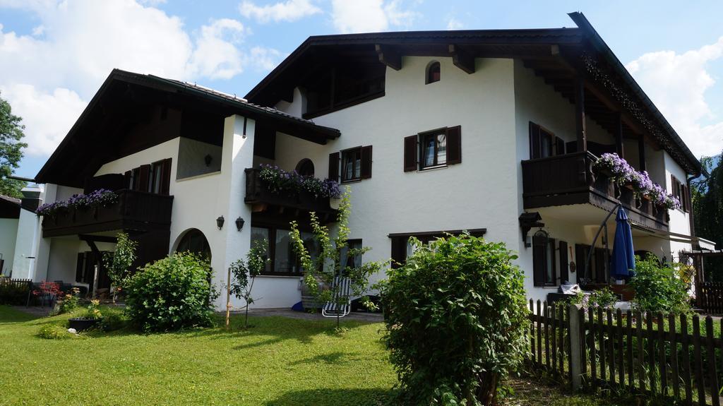 Gästehaus Brigitte Garmisch-Partenkirchen Exterior foto